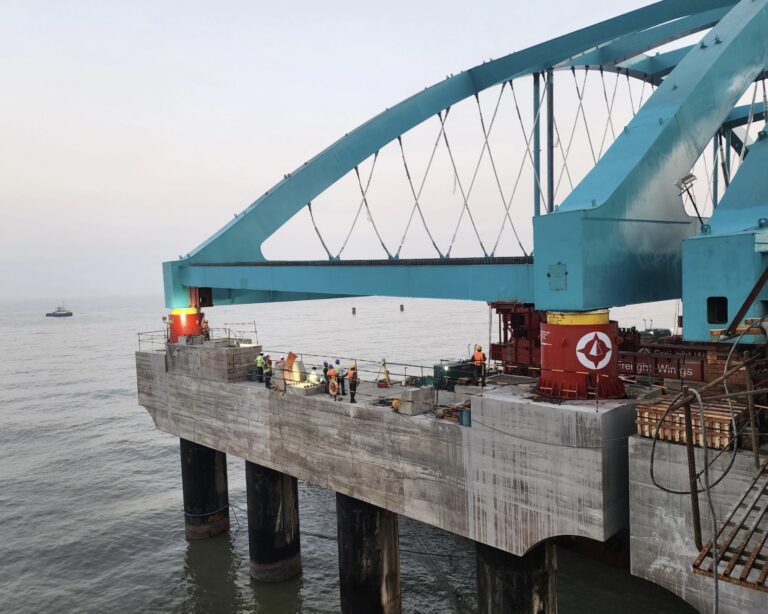 OFFSHORE STABBING CONE LEG MATING UNIT FLOATOVER OPERATION OFFSHORE JACKET TOPSIDE